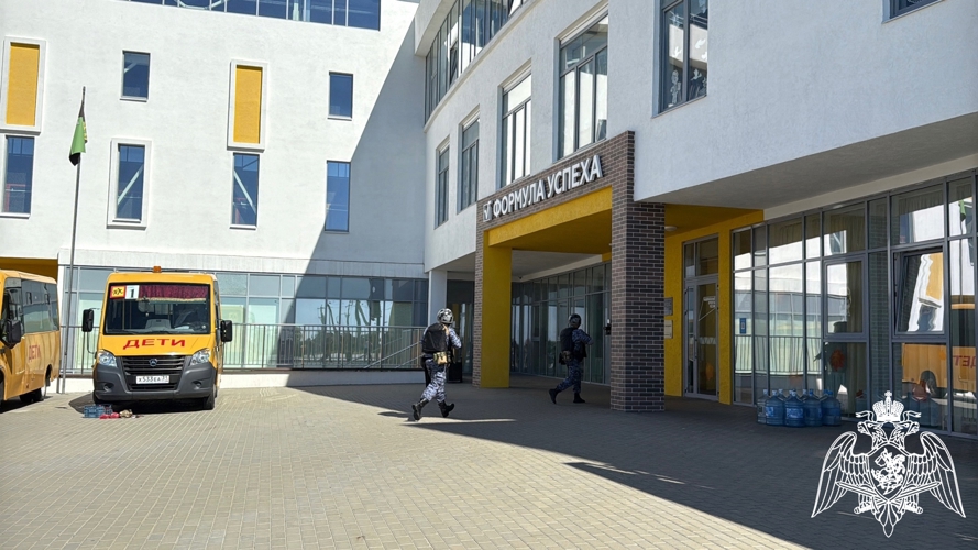 В БЕЛГОРОДСКОЙ ОБЛАСТИ СОТРУДНИКИ РОСГВАРДИИ ПРИНЯЛИ УЧАСТИЕ ВО ВСЕРОССИЙСКИХ АНТИТЕРРОРИСТИЧЕСКИХ УЧЕНИЯХ НА ОБЪЕКТАХ ОБРАЗОВАНИЯ