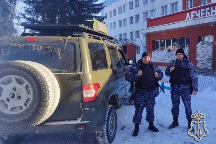 Белгородские росгвардейцы спасли мужчину, пострадавщего в результате атаки дрона ВСУ