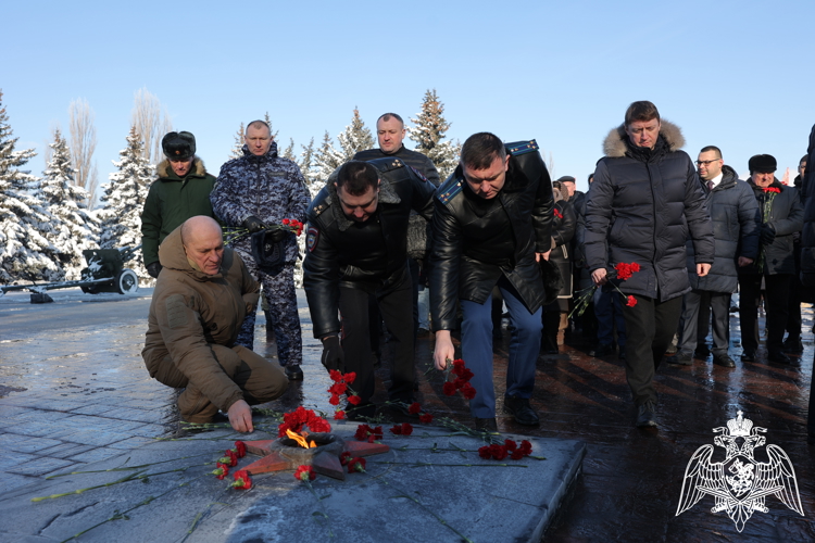 Росгвардейцы приняли участие в памятных мероприятиях в честь 83-й годовщины освобождения Старого Оскола