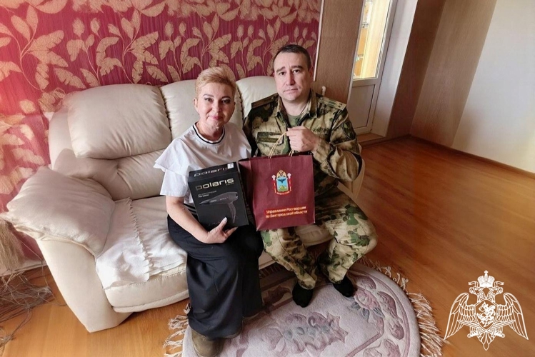 Белгородские росгвардейцы поздравили матерей и вдов погибших сослуживцев в преддверии 10-летия войск национальной гвардии
