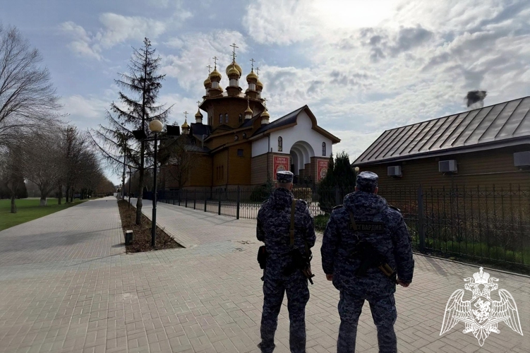  Росгвардия обеспечила безопасность граждан в период празднования Пасхи Христовой в Белгородской области