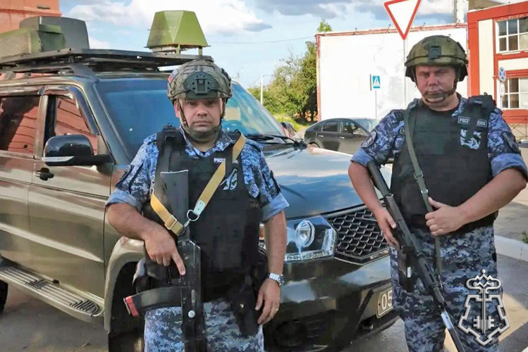 Сотрудники Росгвардии оказали помощь пострадавшему при атаке украинского дрона в Белгородской области