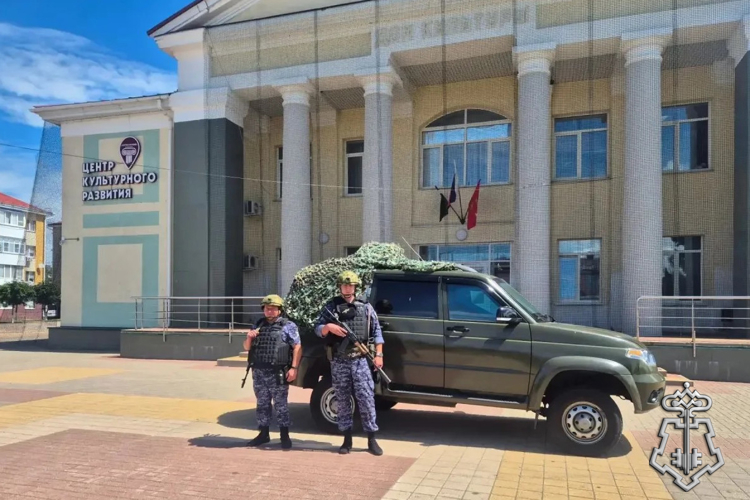 Белгородские Росгвардейцы обеспечили безопасность проведения выпускных вечеров в области