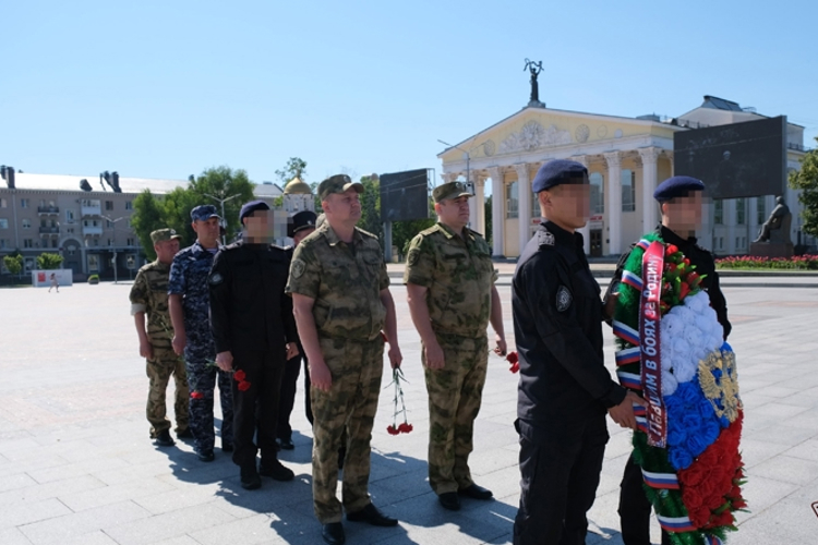 Белгородские росгвардейцы приняли участие в Дне памяти и скорби