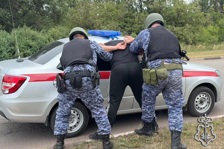В Старом Осколе росгвардейцы отработали действия при чрезвычайной ситуации на охраняемом объекте