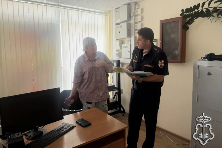 Белгородские росгвардейцы проверяют избирательные участки накануне выборов 