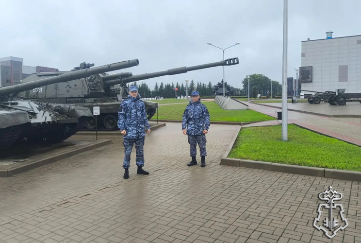 Росгвардейцы обеспечили охрану общественного порядка в период проведения мероприятий посвящённых 83 годовщине Прохоровского танкового сражения 