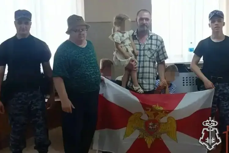Белгородские росгвардейцы провели урок безопасности для эвакуированных детей