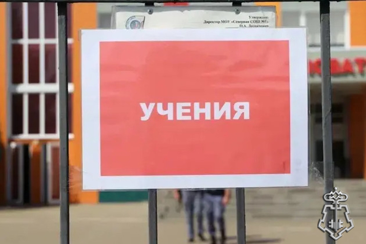 В Белгородском округе росгвардейцы отработали алгоритм действий в случае чрезвычайных ситуаций на избирательных участках