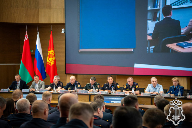 Руководитель управления вневедомственной охраны Росгвардии по Белгородской области принял участие во Всероссийском совещании-семинаре в Нижнем Новгороде (видео)
