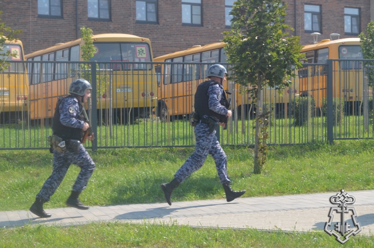  Белгородские росгвардейцы приняли участие во всероссийских учениях на объектах образования